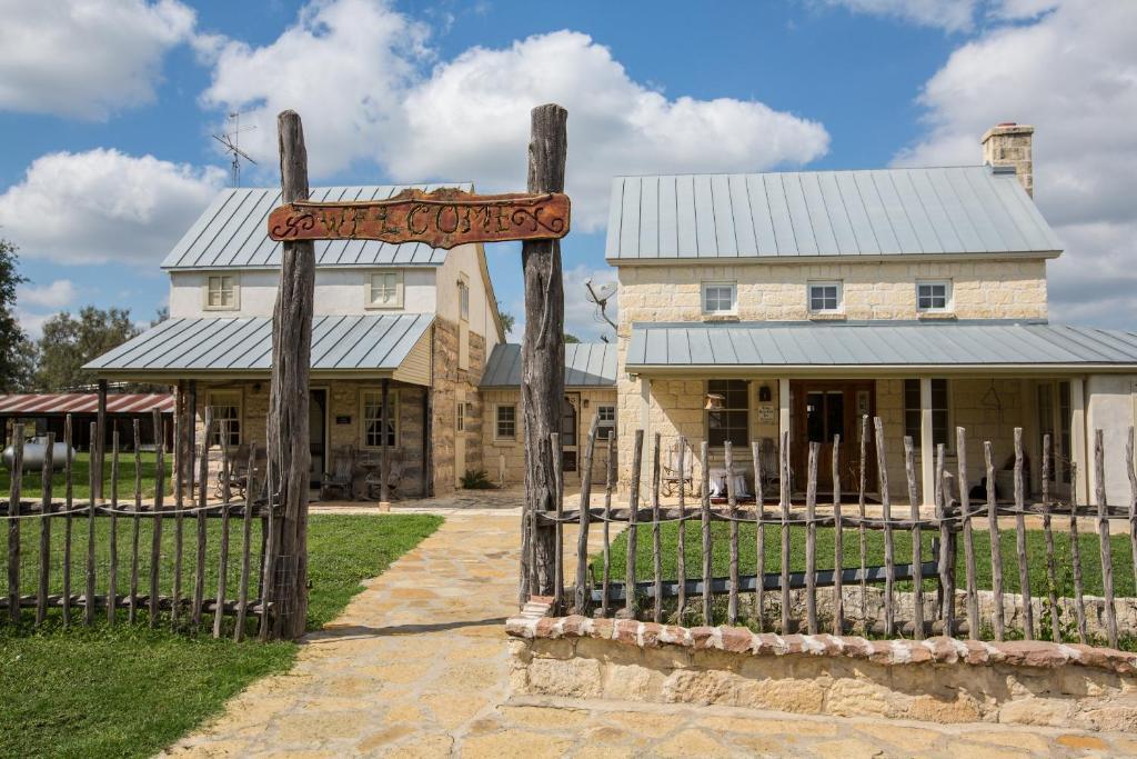 Full Moon Inn Fredericksburg Exterior foto